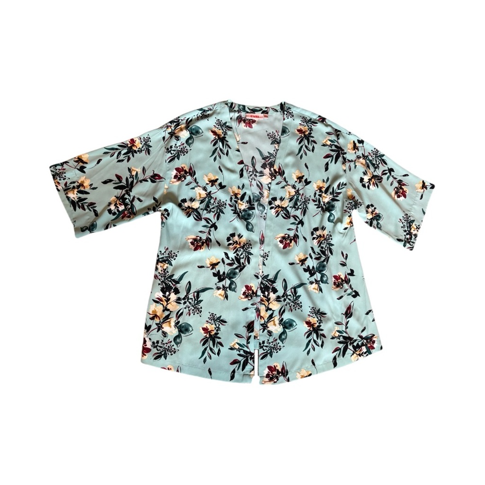 EVRI Light Blue Floral Kimono